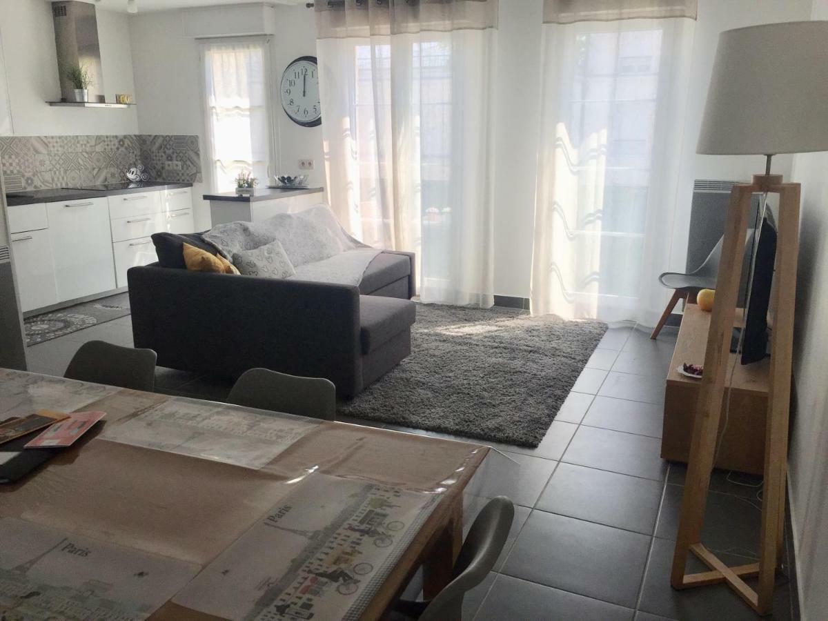 Julie'S Homes Disneyland Σερί Εξωτερικό φωτογραφία